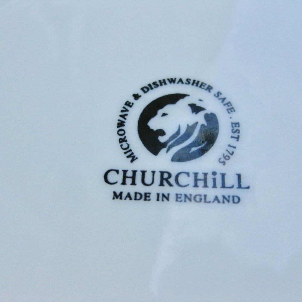 2 Churchill Blue Willow Dinner Plates 10.25" Bird Pagoda Pattern Made in England - Picture 3 of 5